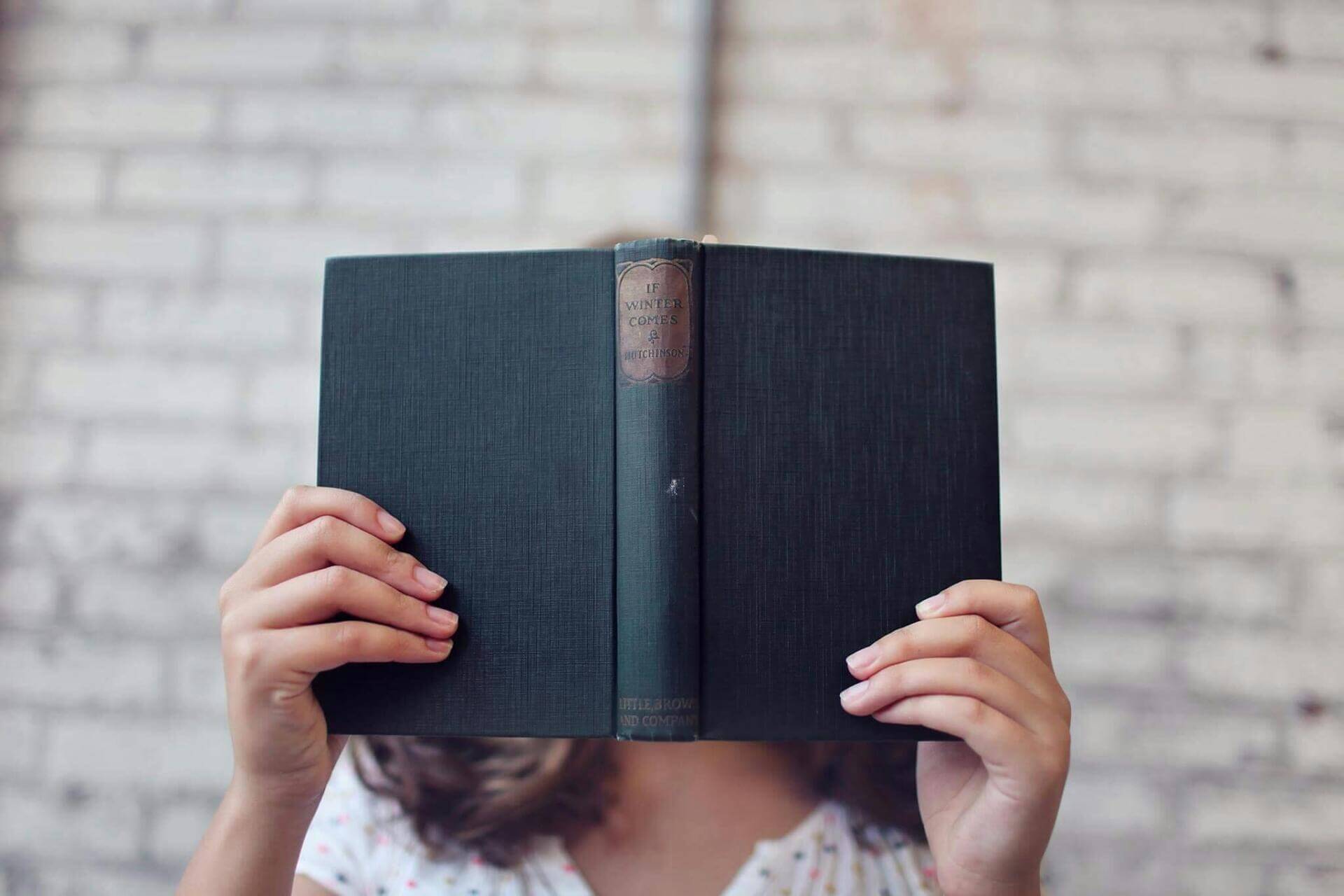 Leitura de raparigas